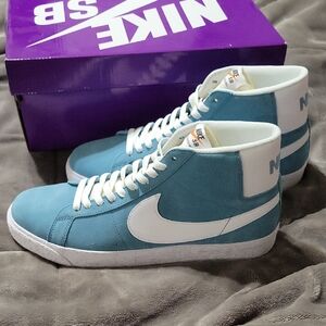 Nike SB ZOOM BLAZER MID Sneakers